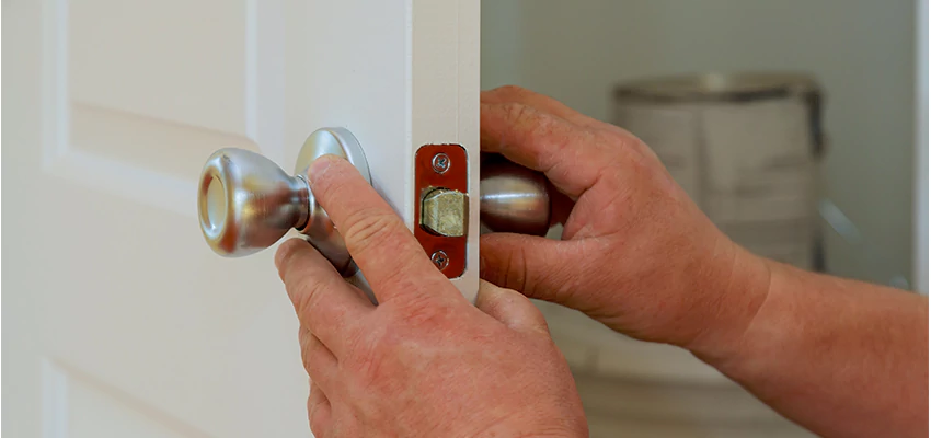 AAA Locksmiths For lock Replacement in Alta Sierra, California