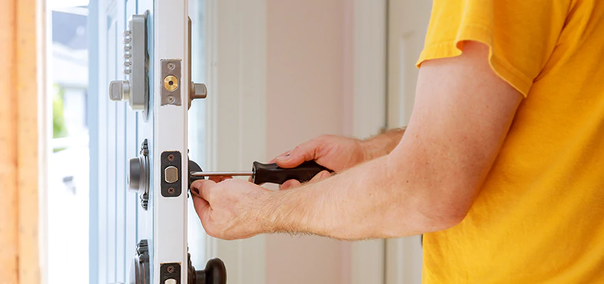 Eviction Locksmith For Key Fob Replacement Services in Alta Sierra, CA